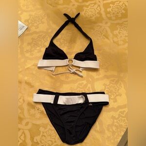 VENUS Black and White Bikini